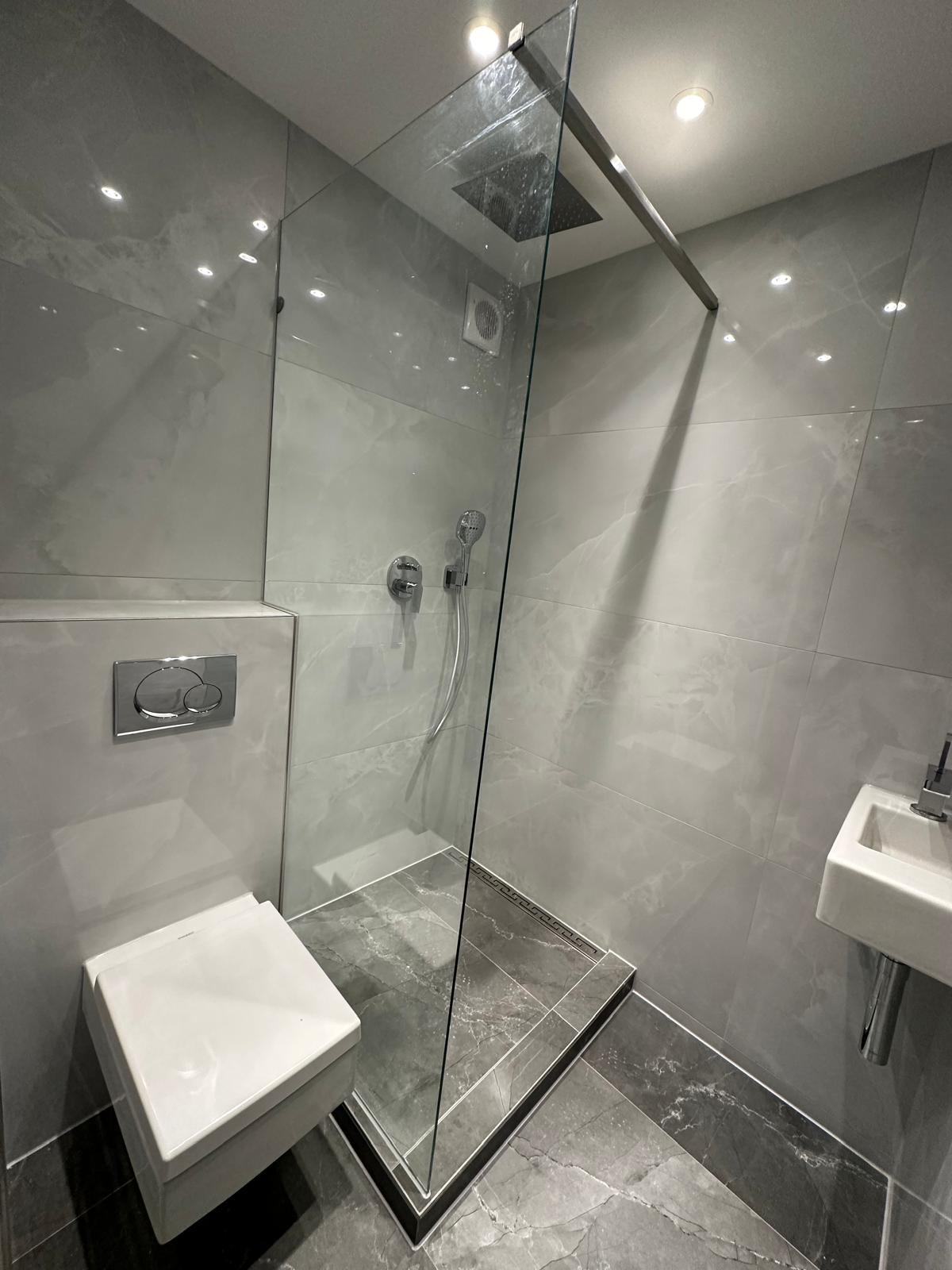 Wohnzimmer Renovierung – neue Wände und Bodenbelag