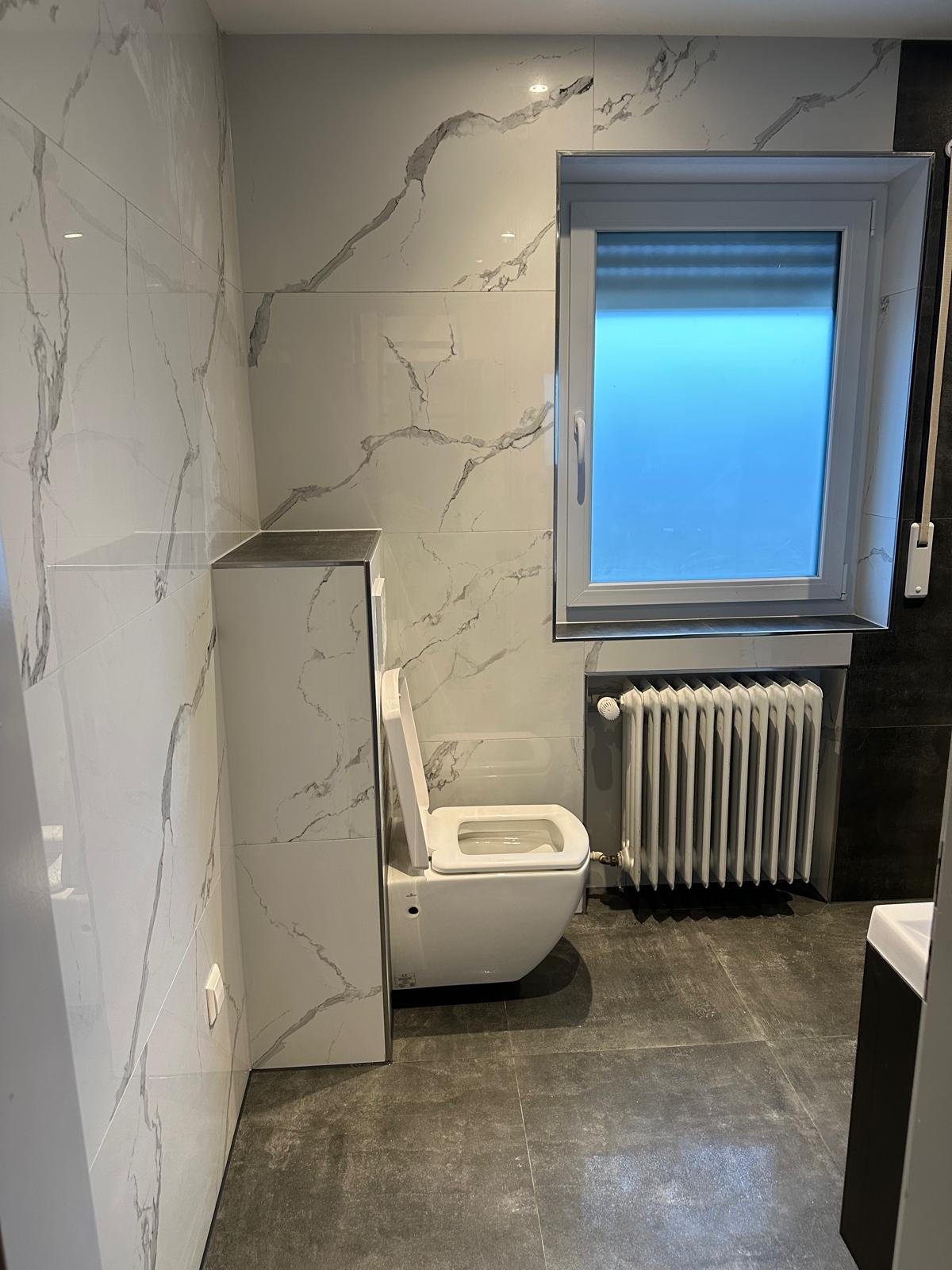 Flur Renovierung – neue Wände und Bodenbelag